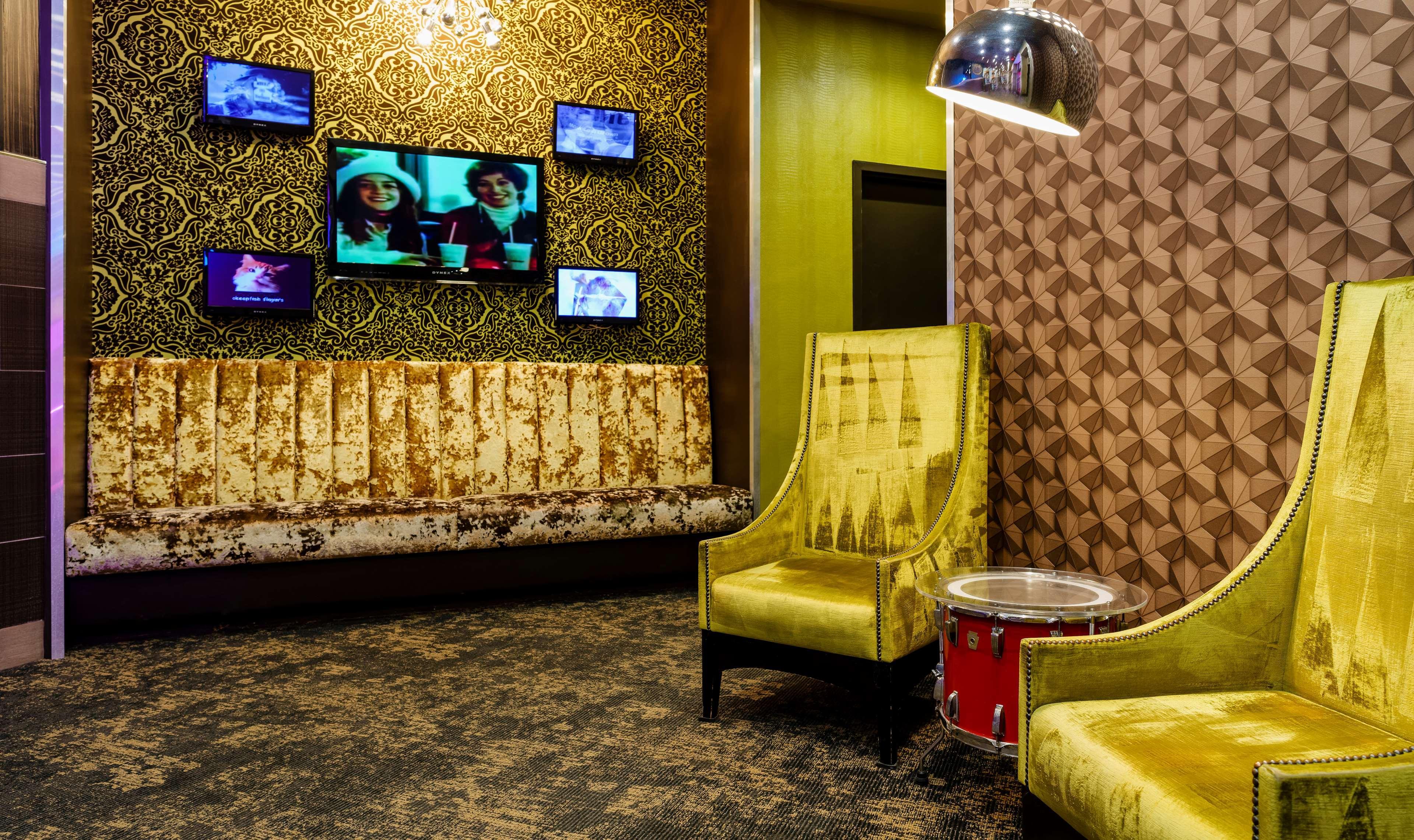 The Verve Boston Natick, Tapestry Collection By Hilton Esterno foto