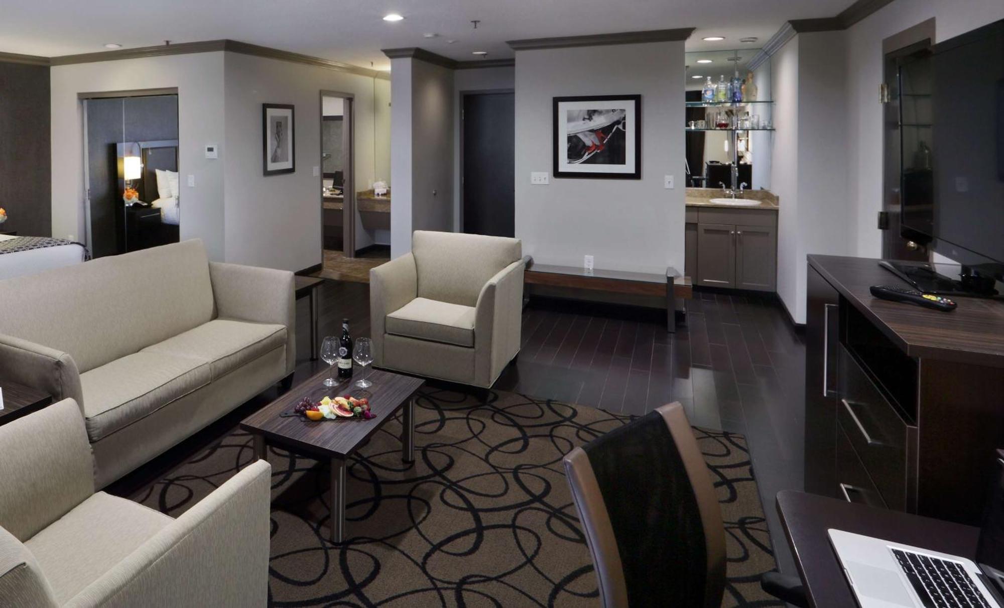 The Verve Boston Natick, Tapestry Collection By Hilton Esterno foto